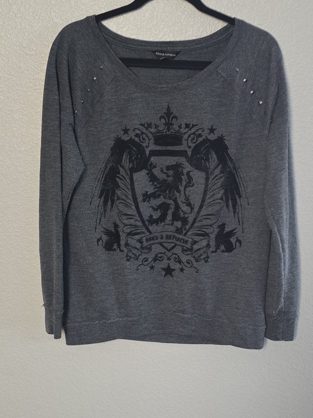 Rock & Republic Dark Gray Crewneck Sweatshirt with Black Crest